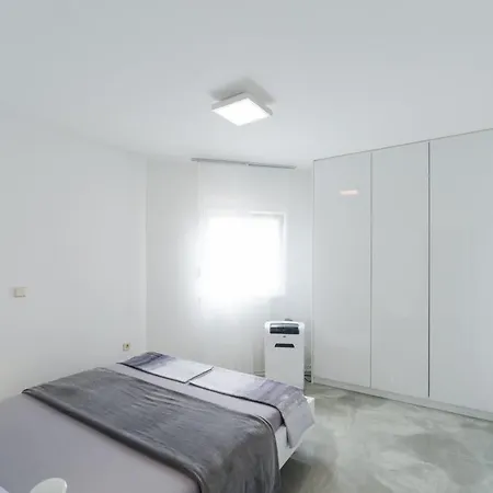 Apartments With A Parking Space Vir - 18553 Apartamento *
