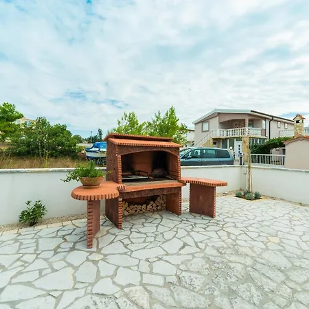 Daire Apartments With A Parking Space Vir - 18553 Vir